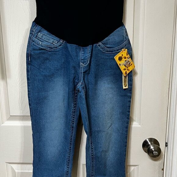 Hybrid & Company Maternity Capri High Waist Stretch Denim Jeans - Picture 6 of 7